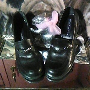 Woman's Tommy Hilfiger shoes